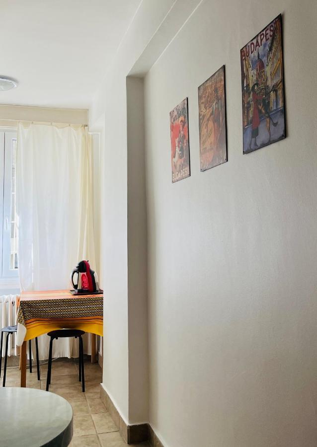 Bauhaus Flat In Amazing Location Apartment Budapesta Exterior foto